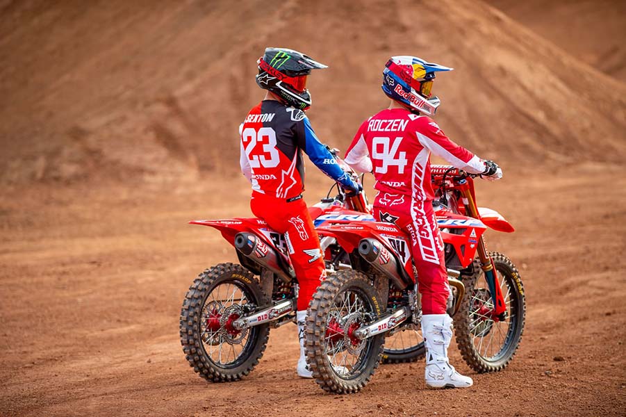 Choosing the Right MX Jersey: Factors to Consider for Comfort and Mobility